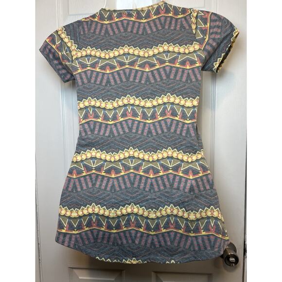 NWT LuLaRoe Classic T Shirt XXS Geometric Tribal Print Soft Comfy - Picture 3 of 9